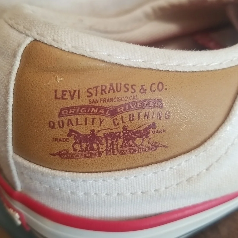 LEVI'S Canvas Sneakers Womens Size 7 LEVI'S Logo Tag